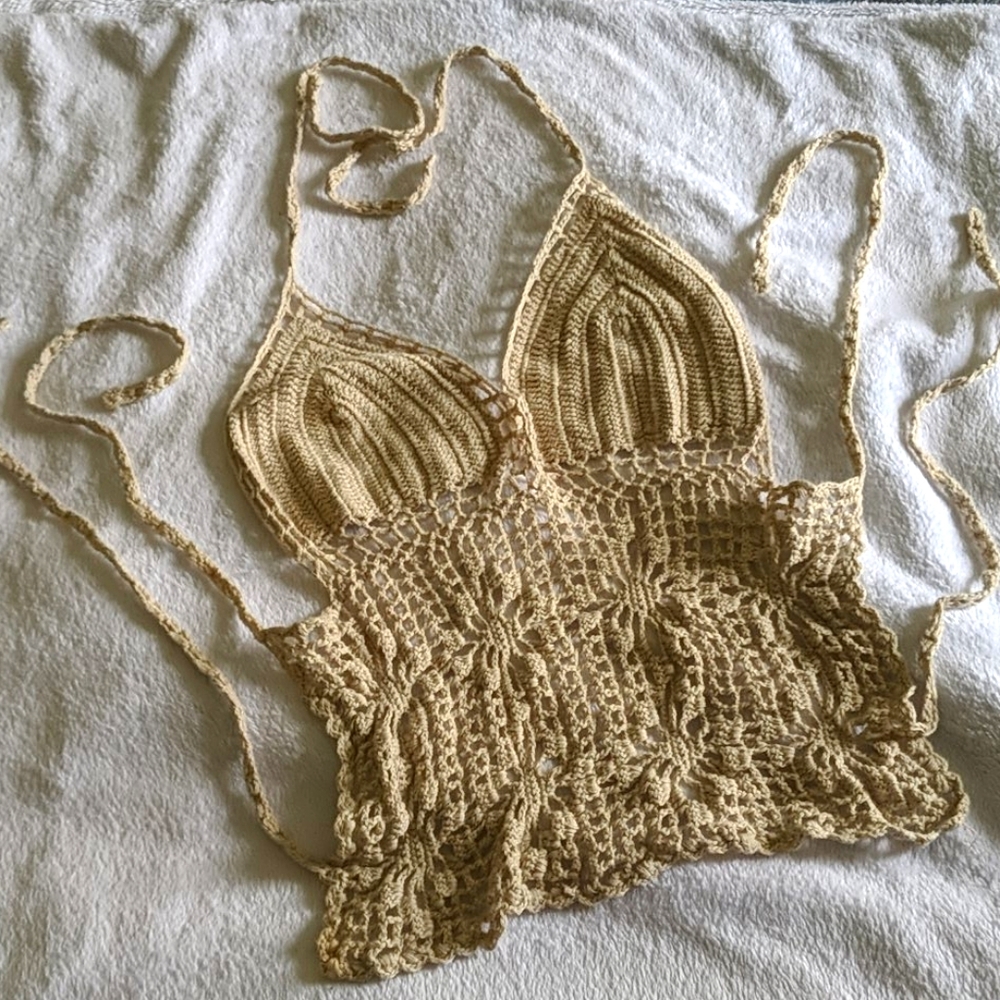 Crochet bikini top